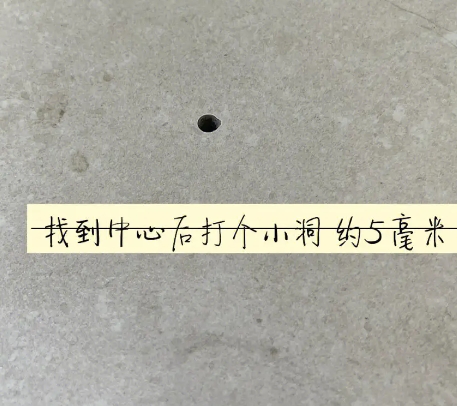 常州市瓷砖空鼓维修公司专业解答在瓷砖铺贴过程中，如果砂料搅拌不均匀，将会带来以下问题